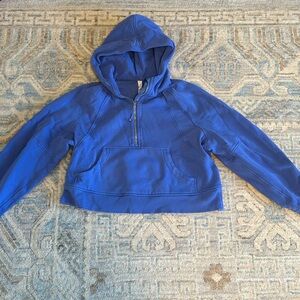 Lululemon Scuba in M/L in physic blue